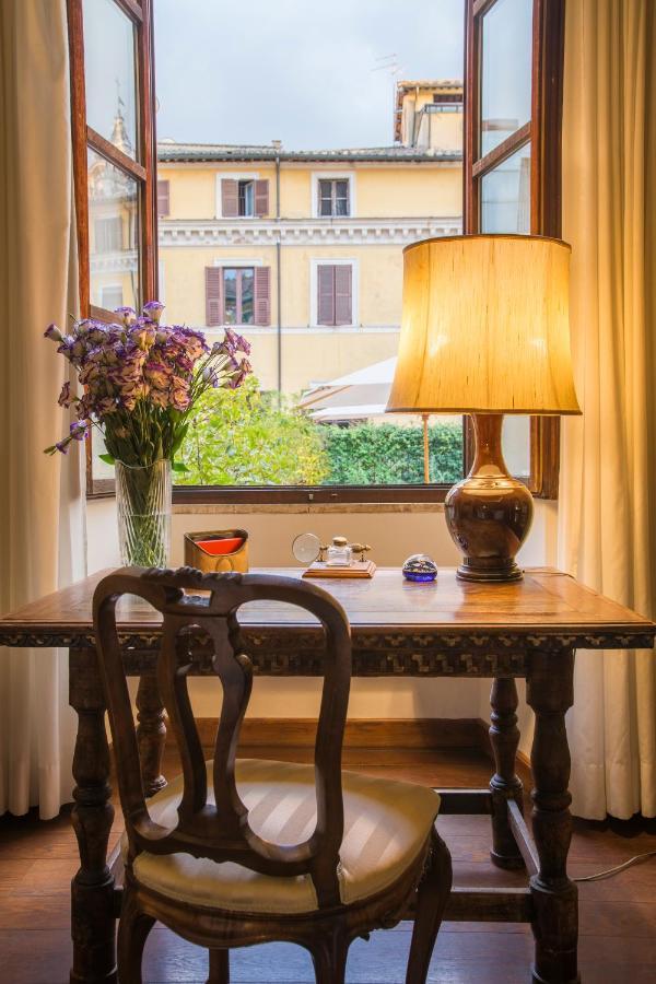 Palazzo Berardi: Renaissance Downtown Luxury Rom