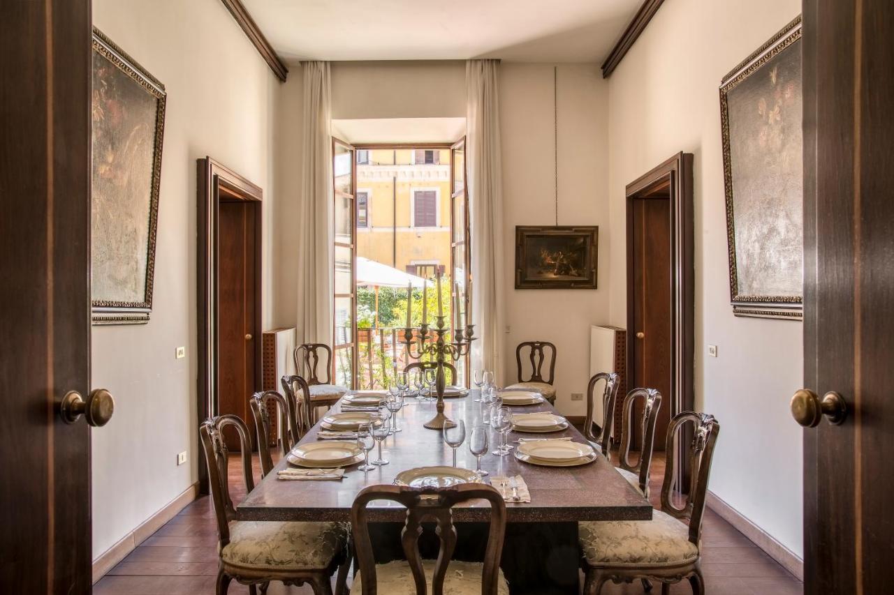 Palazzo Berardi: Renaissance Downtown Luxury * Rom