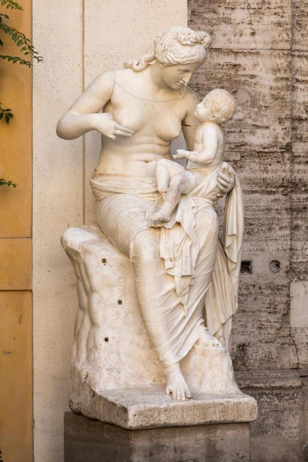 Palazzo Berardi: Renaissance Downtown Luxury Ferienhaus *