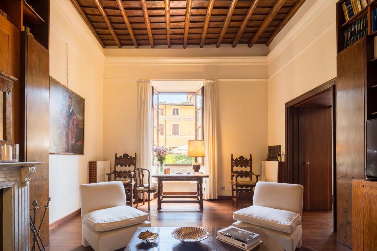 Palazzo Berardi: Renaissance Downtown Luxury Ferienhaus