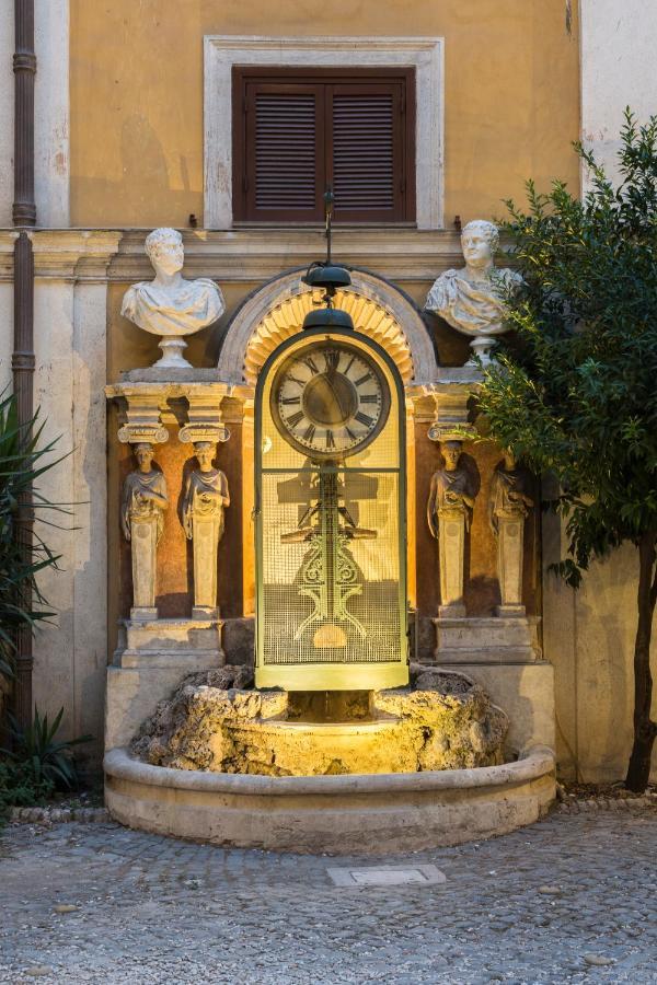 Palazzo Berardi: Renaissance Downtown Luxury * Rom
